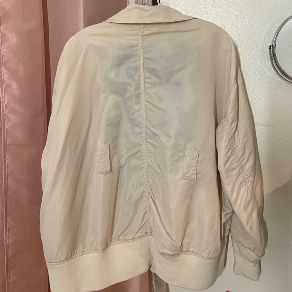 Winter Jacket - Picture 5 of 7